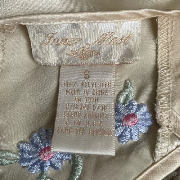 Elegant Cream Embroidered Satin Cami Top Floral Embroidered Vintage Fairy Grunge - Picture 8 of 10